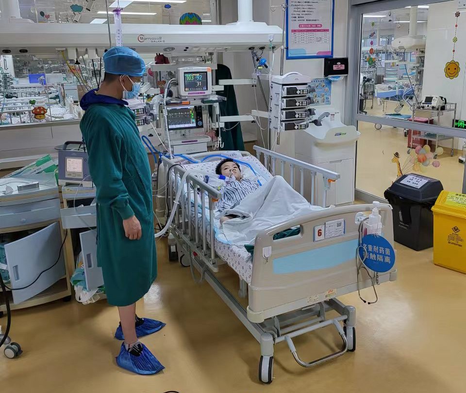 红河县跨省救护车出租公司